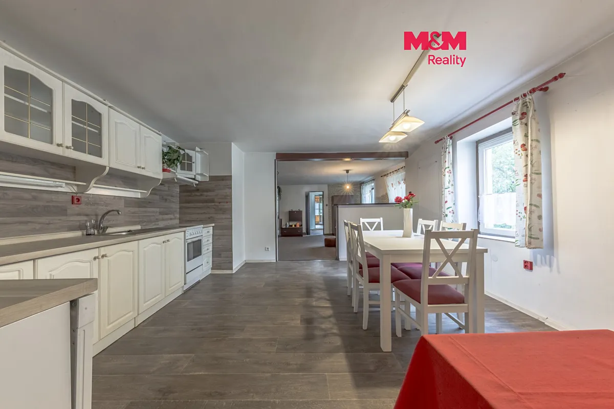 Prodej rodinného domu 140 m², pozemek 397 m²